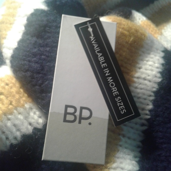 Women's sweater - Picture 3 of 8